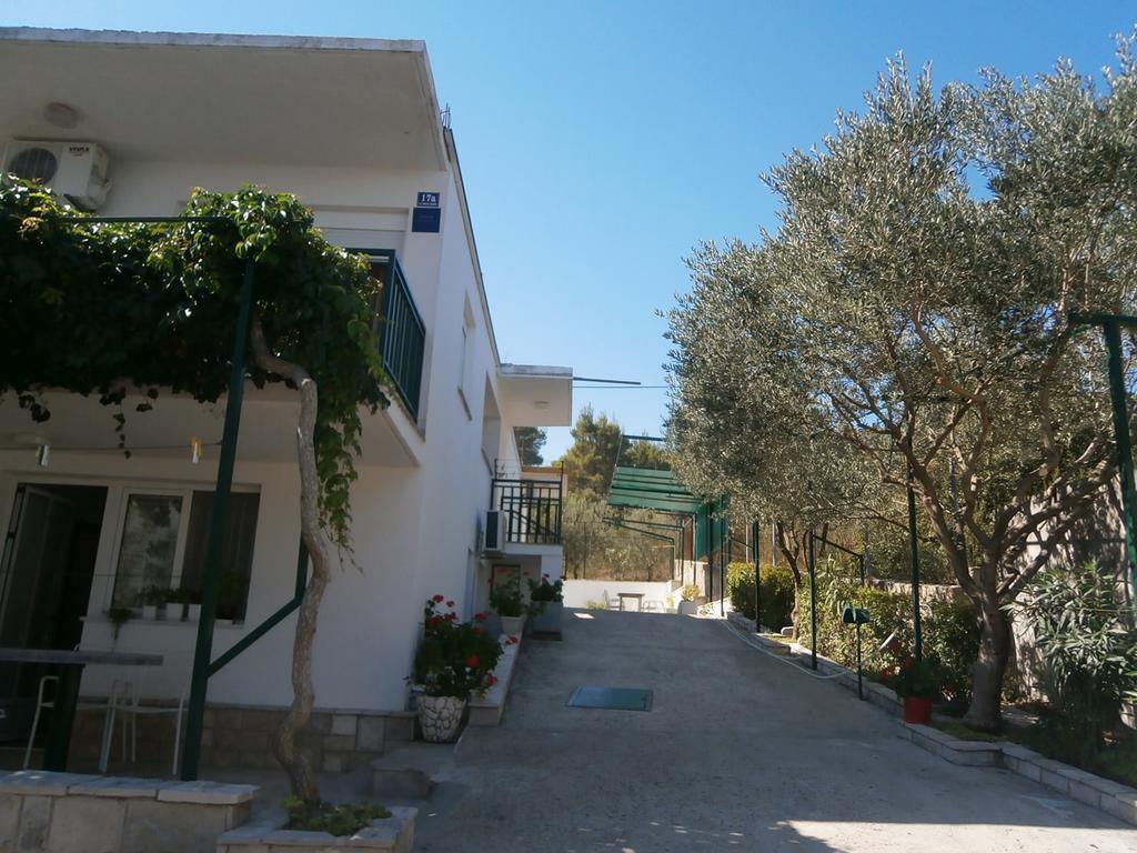 Apartments Zovko Drace Bagian luar foto