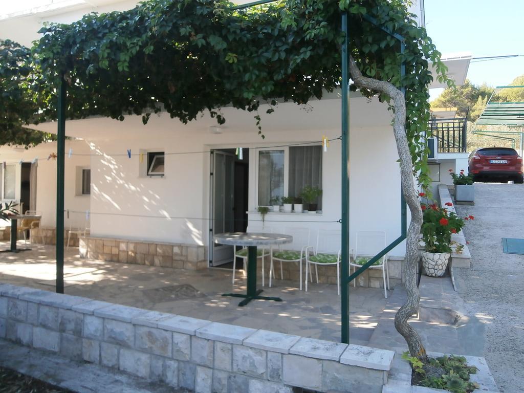 Apartments Zovko Drace Bagian luar foto