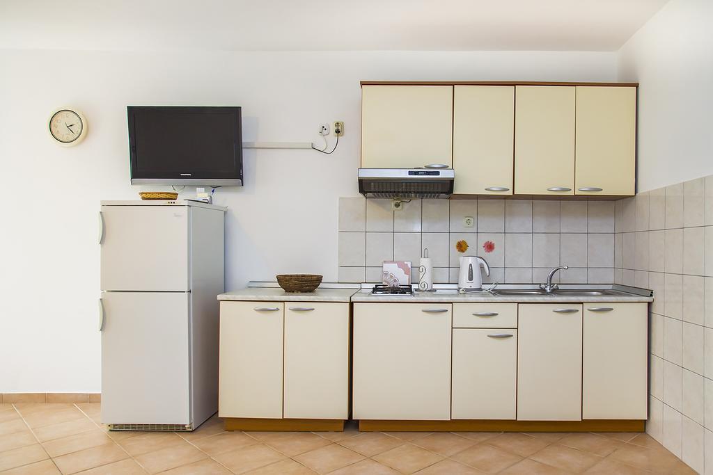 Apartments Zovko Drace Bagian luar foto